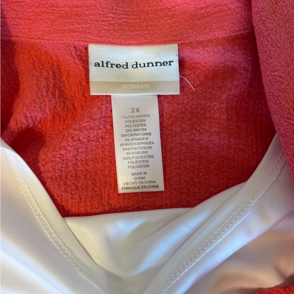 Alfred Dunner coral 3/4 sleeve blouse with white tank top size 2X - Picture 4 of 5